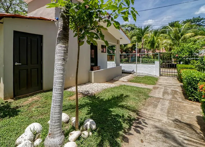 Studio W/ Resort-Style Pool, Walk To Beach! Appartamento