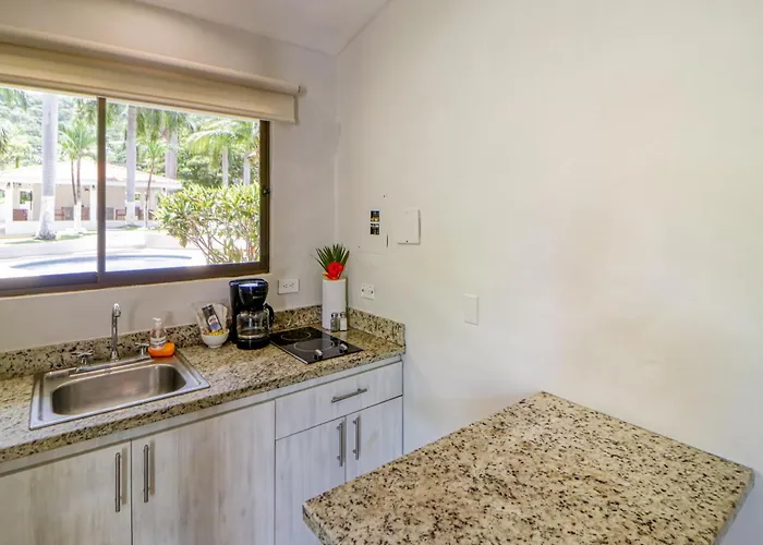 Appartamento Studio W/ Resort-Style Pool, Walk To Beach! *