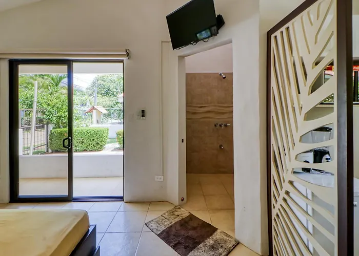 Appartamento Studio W/ Resort-Style Pool, Walk To Beach! *