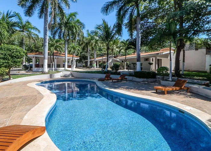 Studio W/ Resort-Style Pool, Walk To Beach! Appartamento